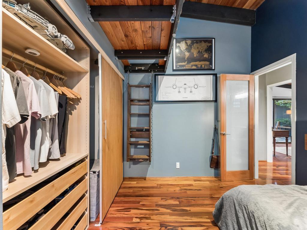 Listing Image for R3100022