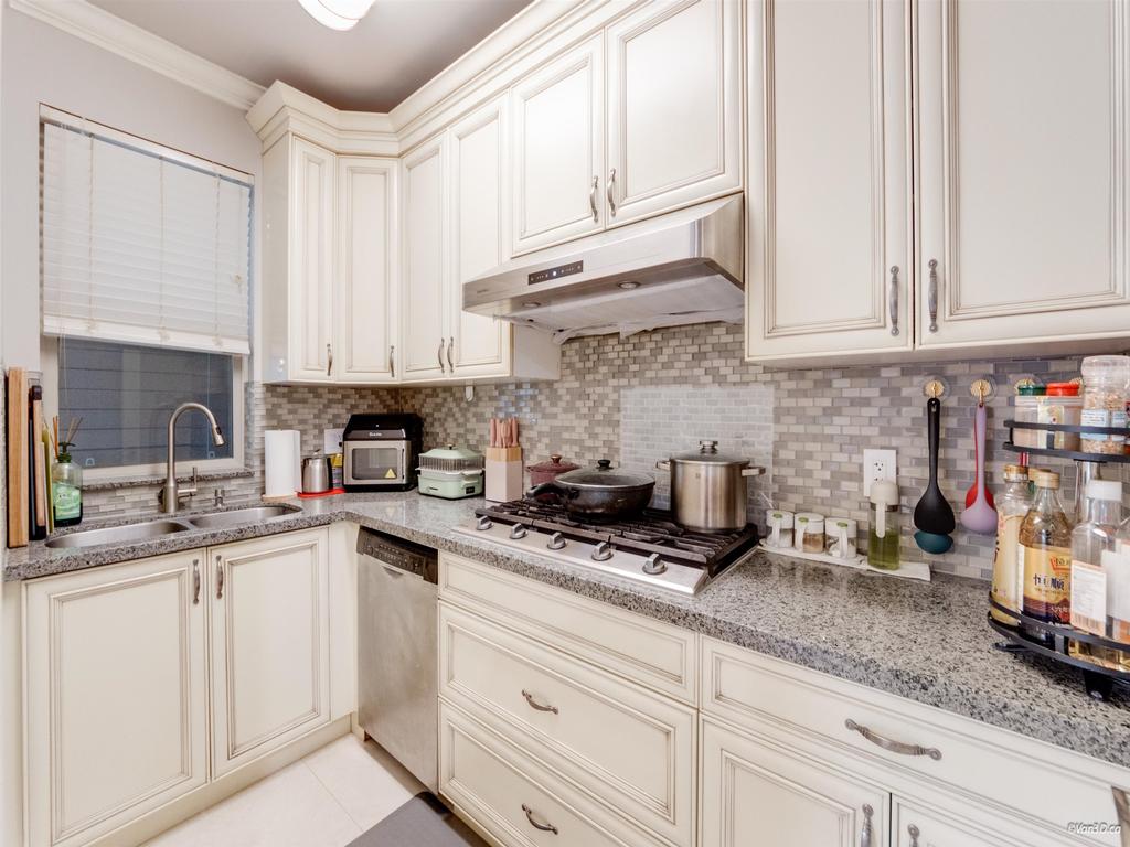 Listing Image for R3100031