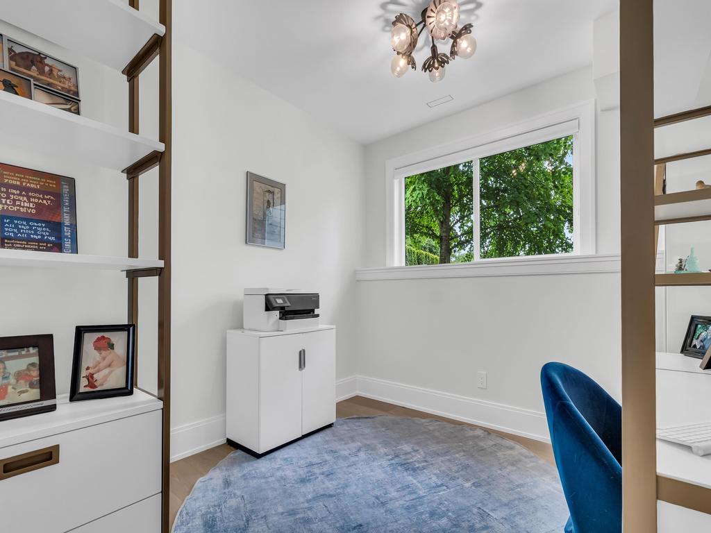 Listing Image for R3100035