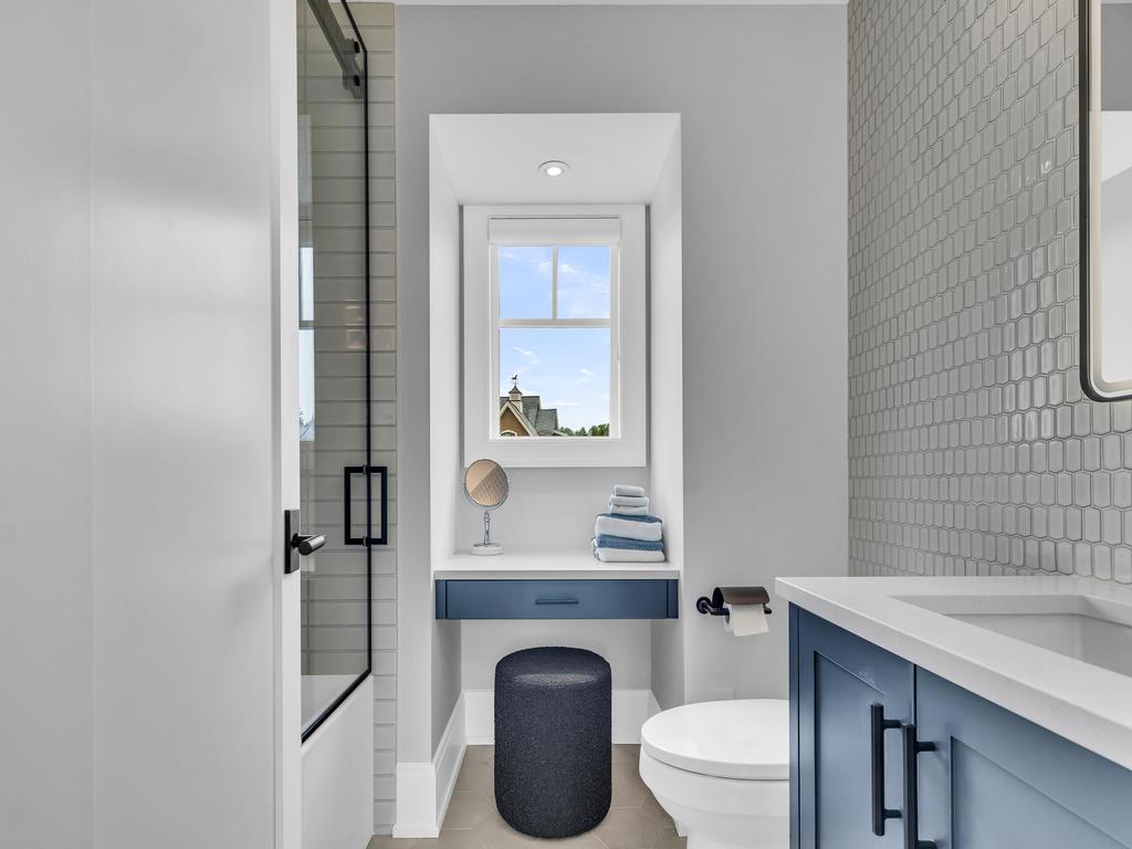 Listing Image for R3100035