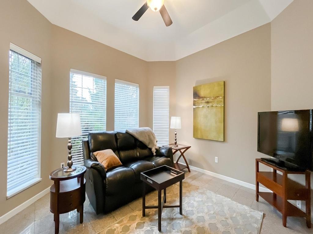 Listing Image for R3100046