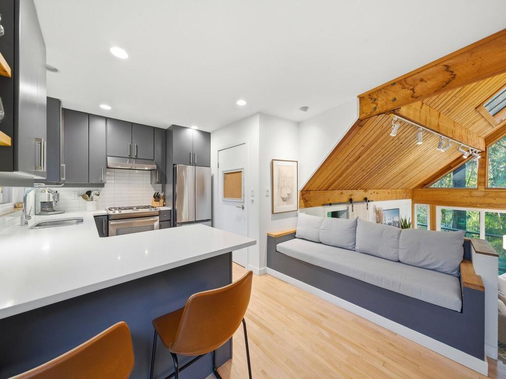 Listing Image for R3100054