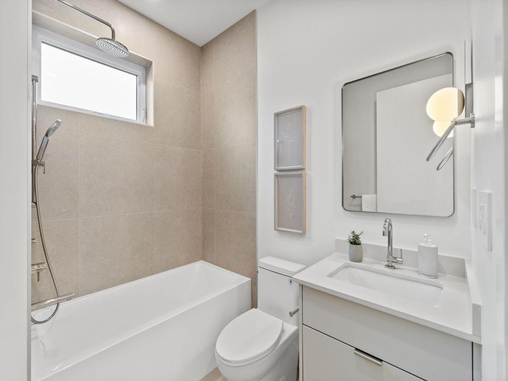 Listing Image for R3100068