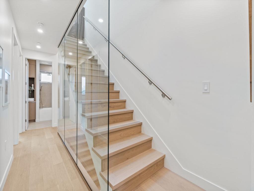 Listing Image for R3100068