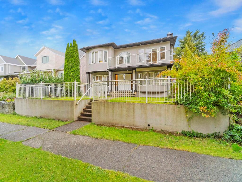 Listing Image for R3100084