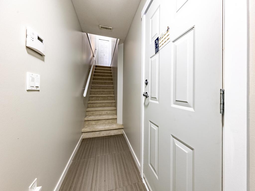 Listing Image for R3100097