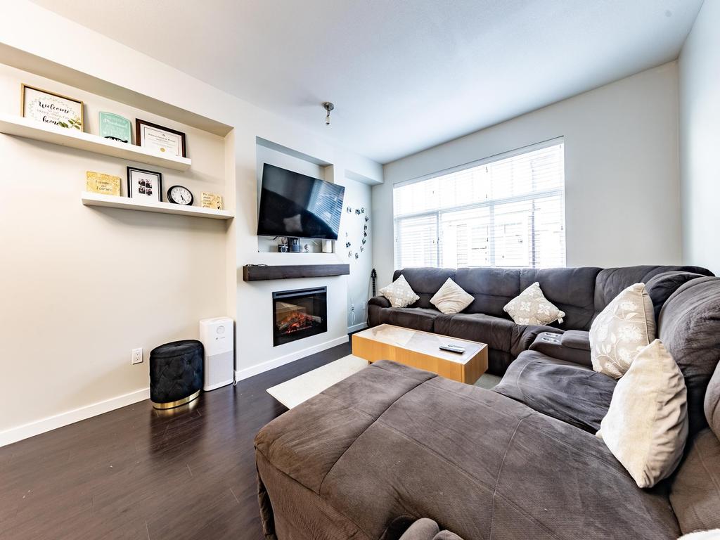 Listing Image for R3100097