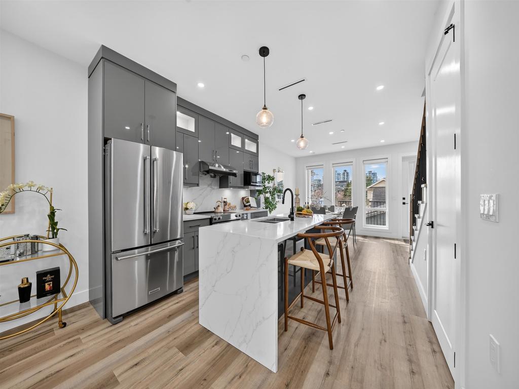 Listing Image for R3100171