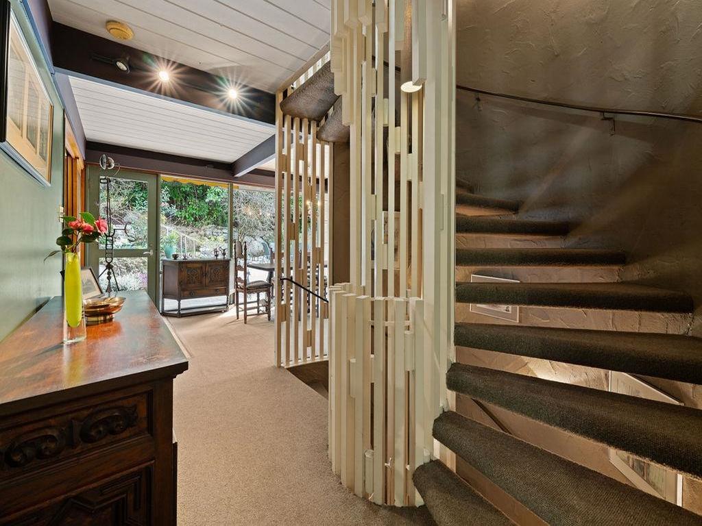 Listing Image for R3100172