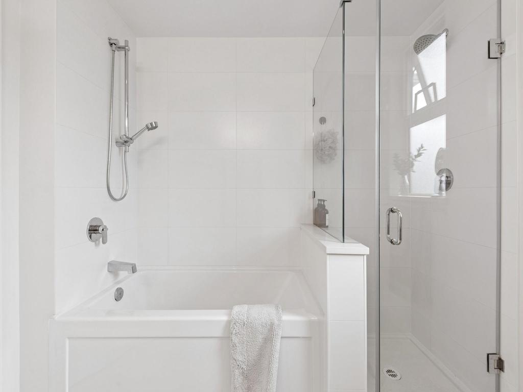 Listing Image for R3100189