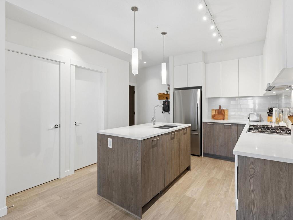 Listing Image for R3100189