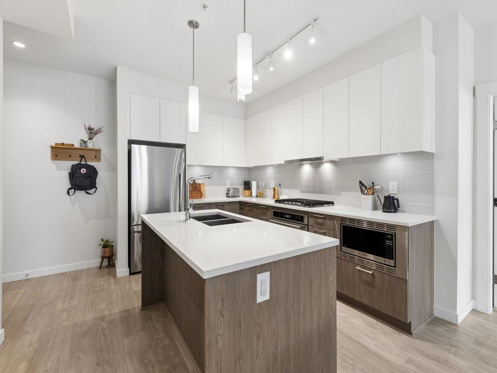 Listing Image for R3100189