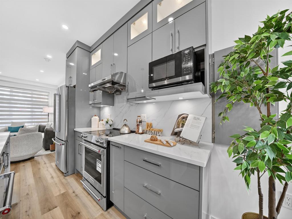 Listing Image for R3100192