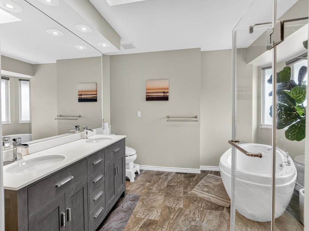 Listing Image for R3100193