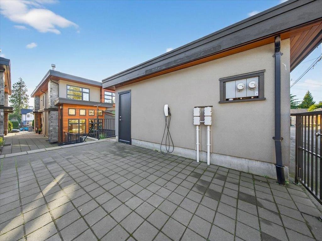 Listing Image for R3100200