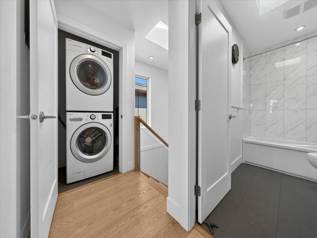 Listing Image for R3100200