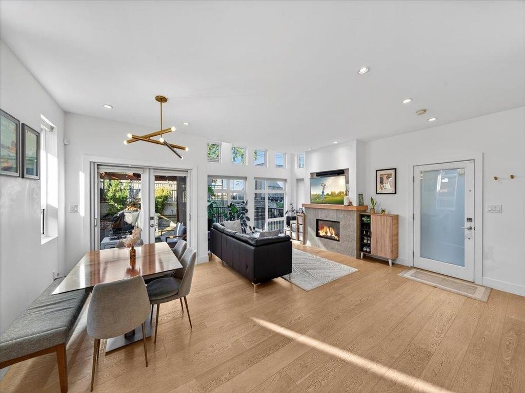 Listing Image for R3100200