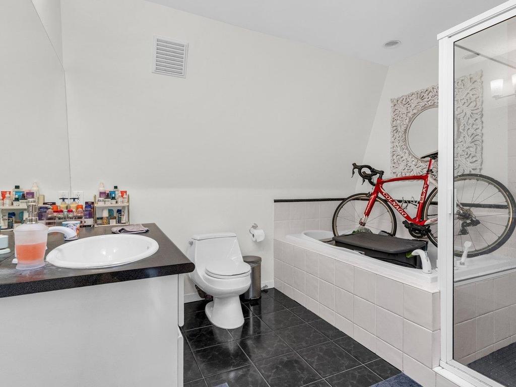 Listing Image for R3100205