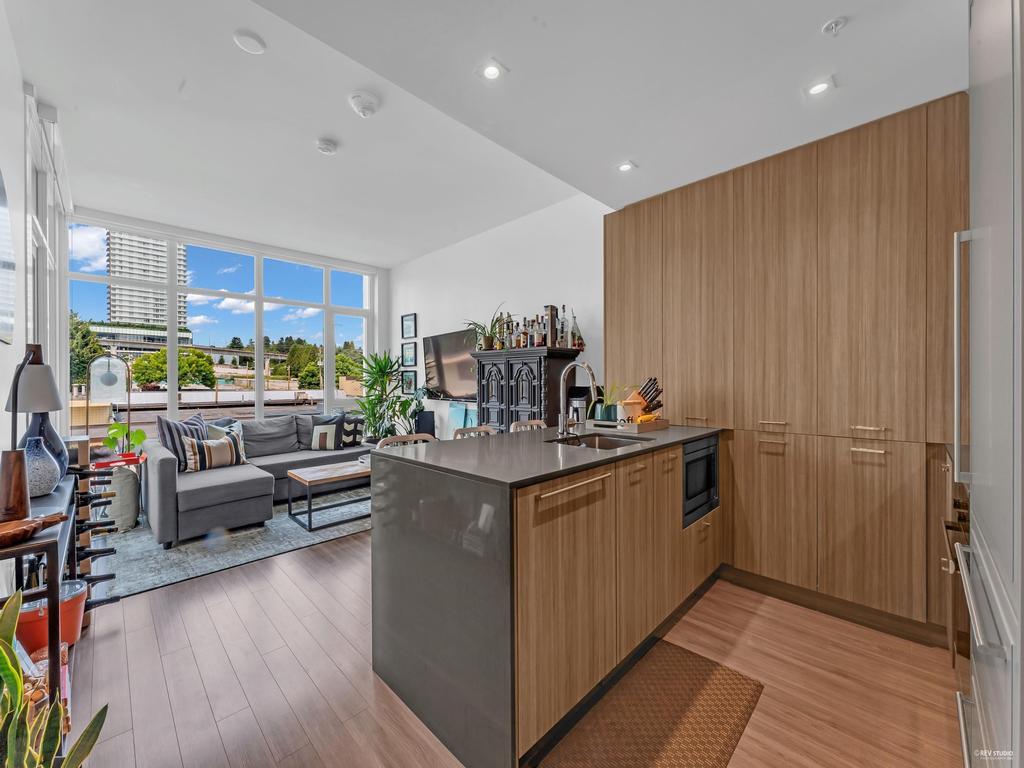 Listing Image for R3100251