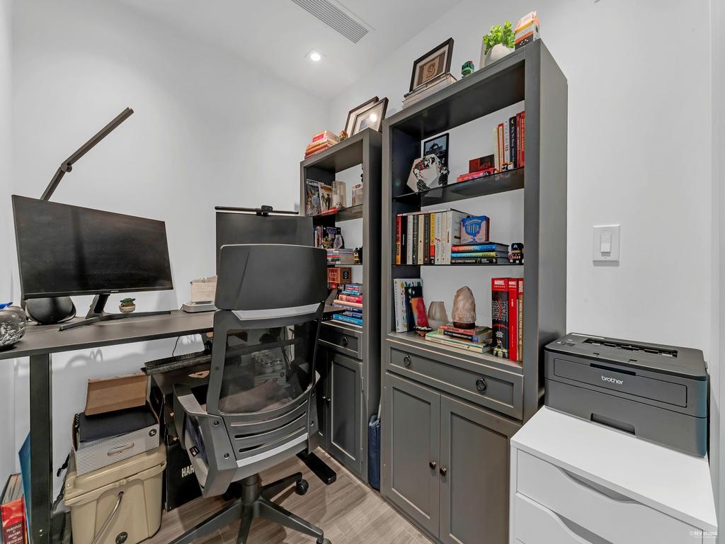 Listing Image for R3100251