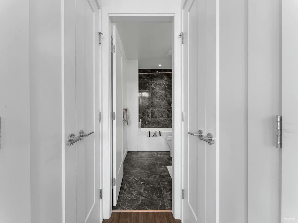 Listing Image for R3100251