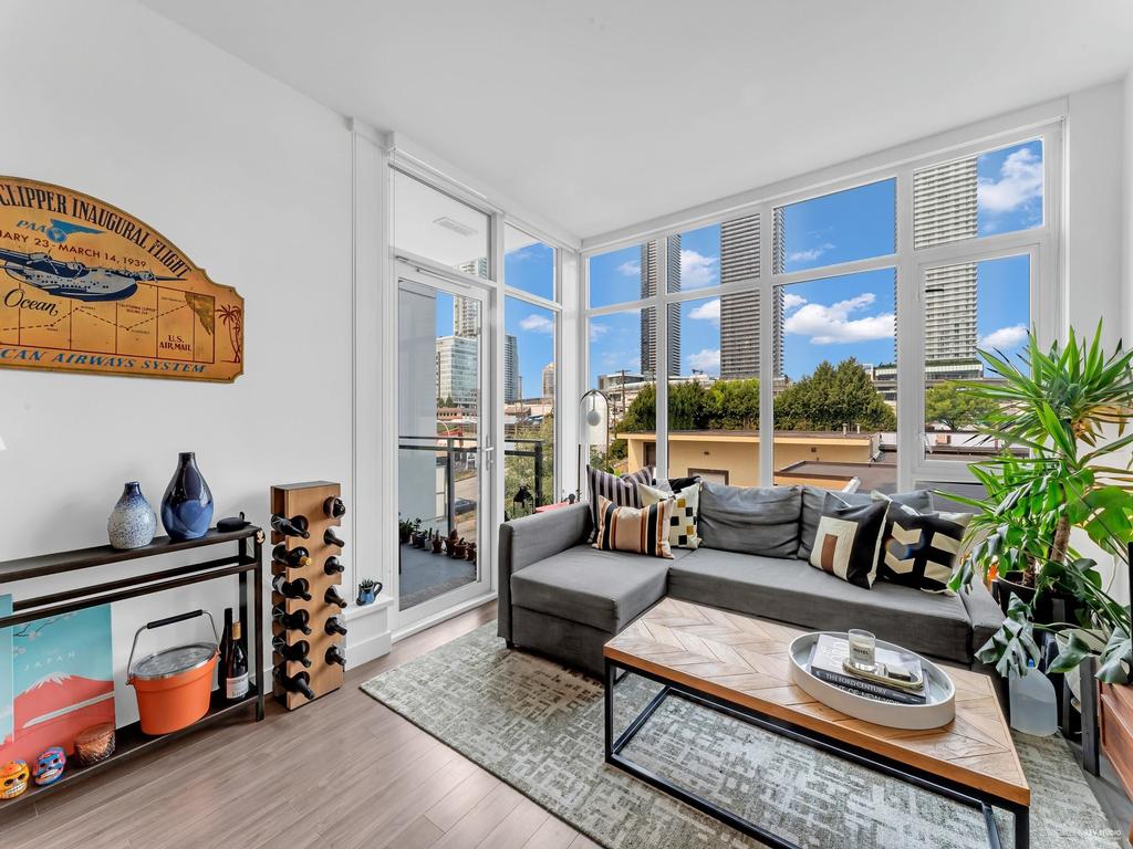 Listing Image for R3100251