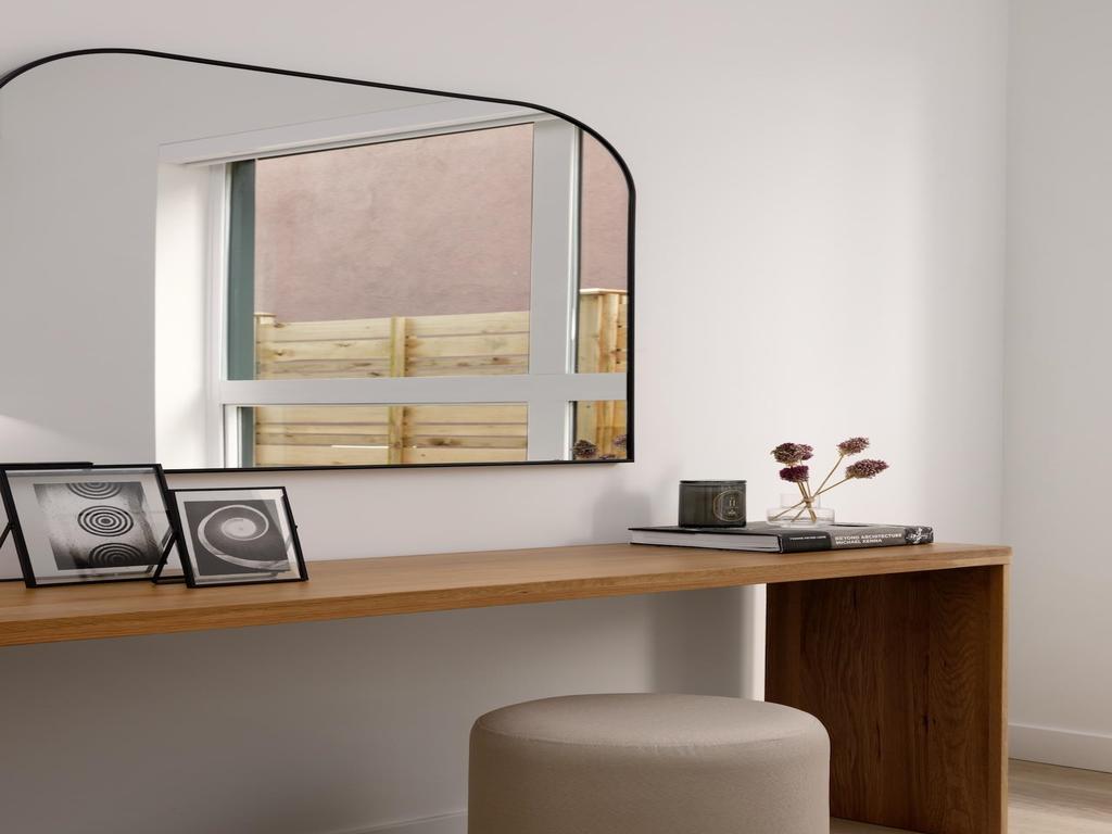 Listing Image for R3100263