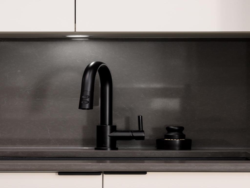 Listing Image for R3100263