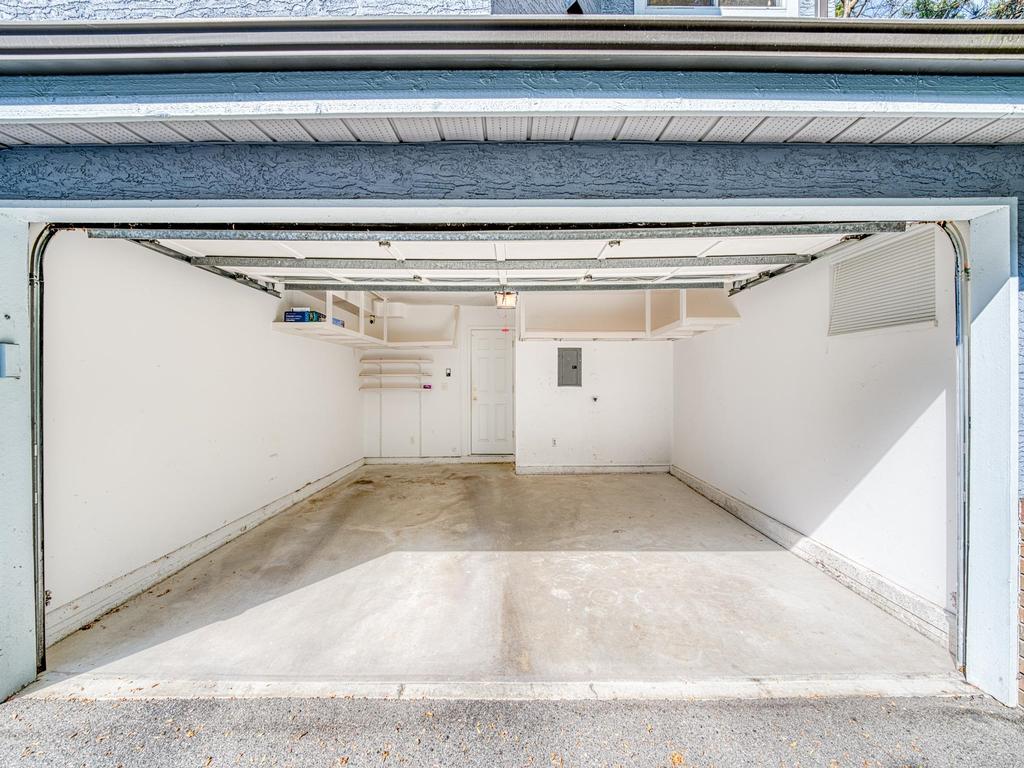 Listing Image for R3100282