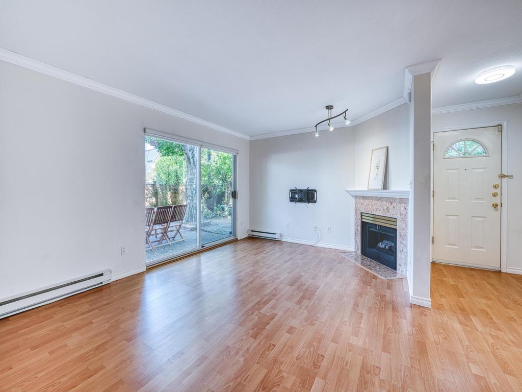 Listing Image for R3100282