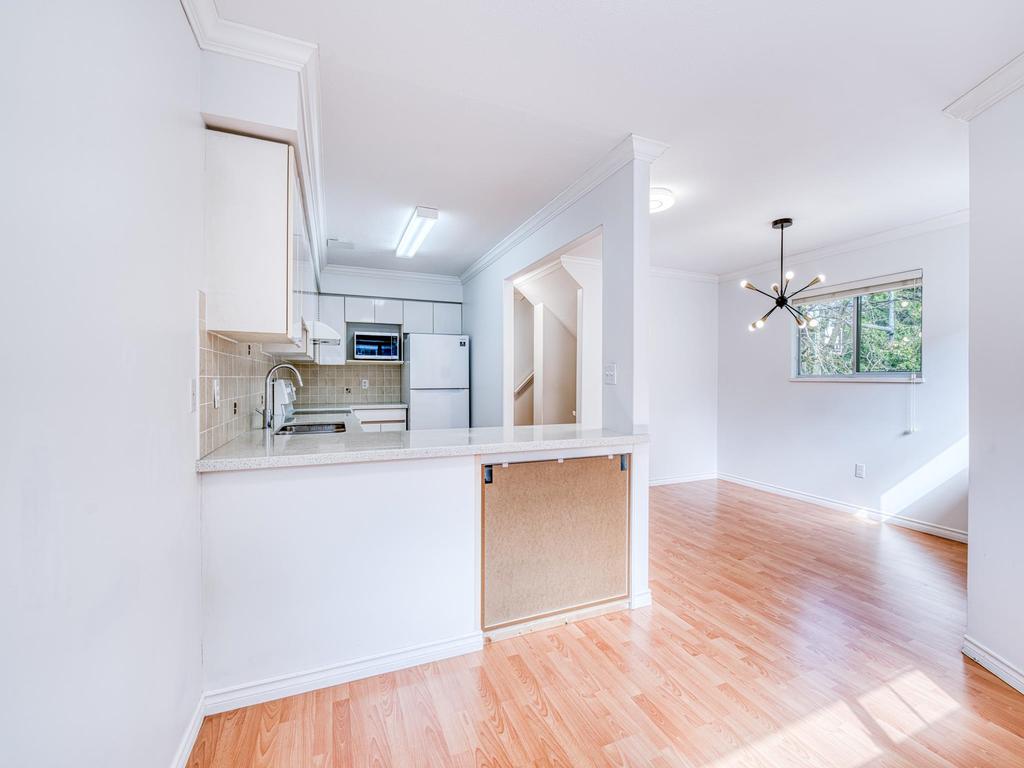 Listing Image for R3100282