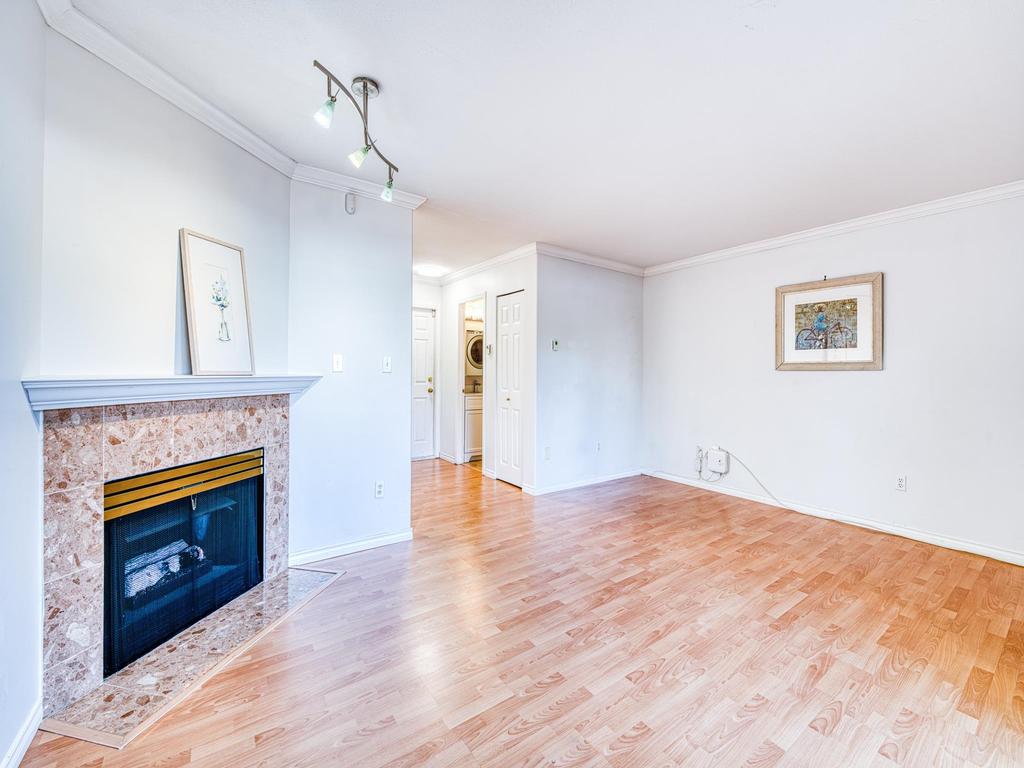 Listing Image for R3100282