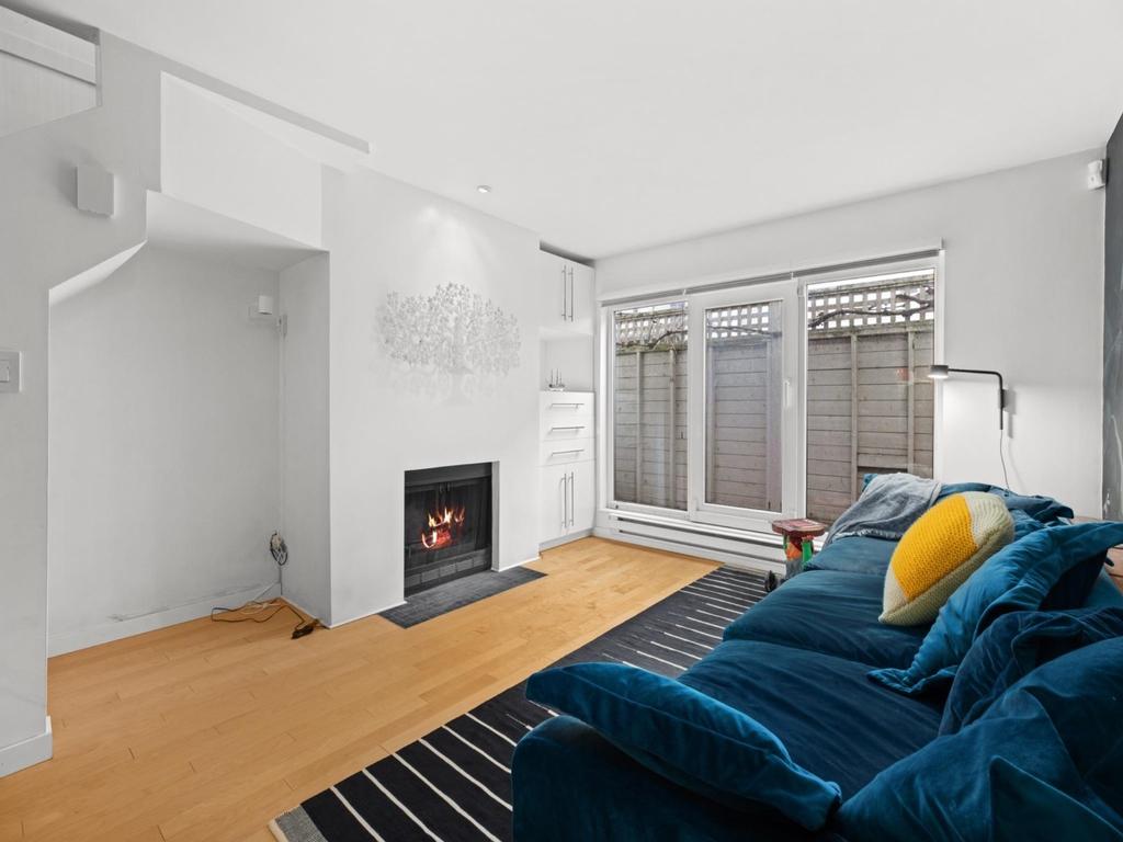 Listing Image for R3100293