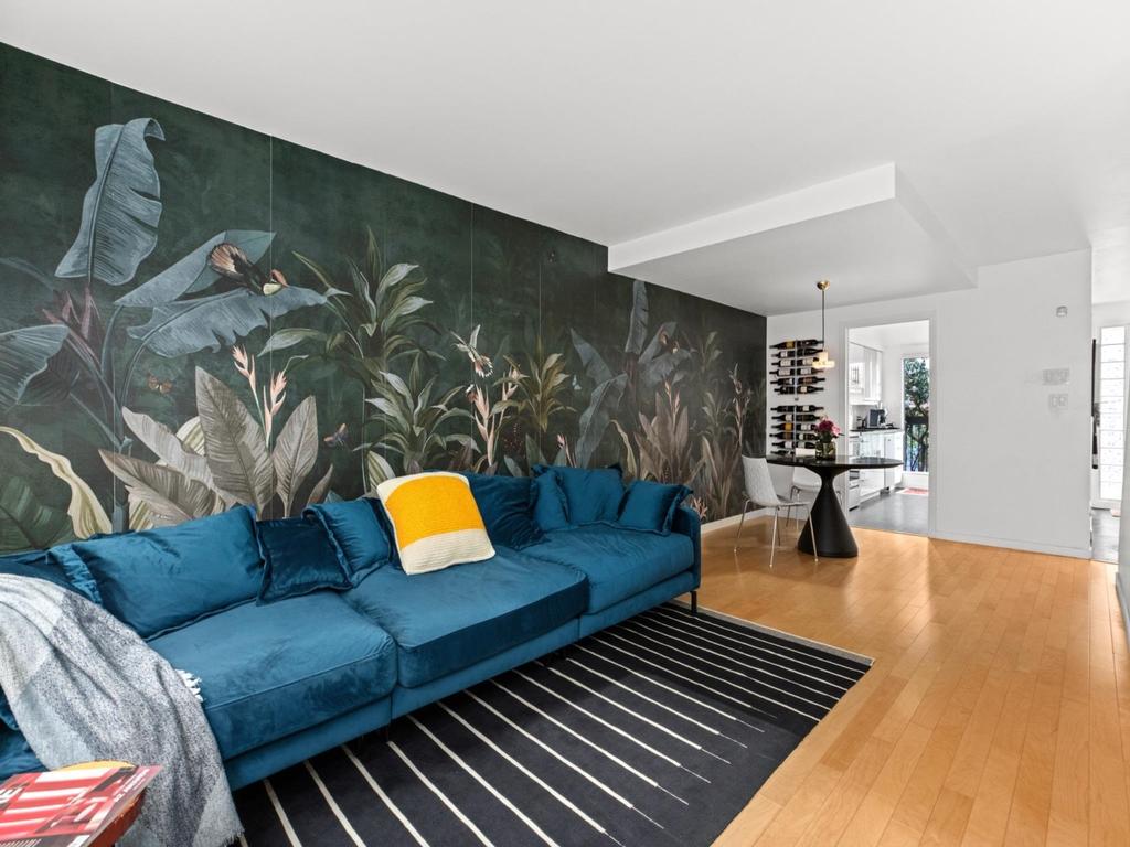 Listing Image for R3100293