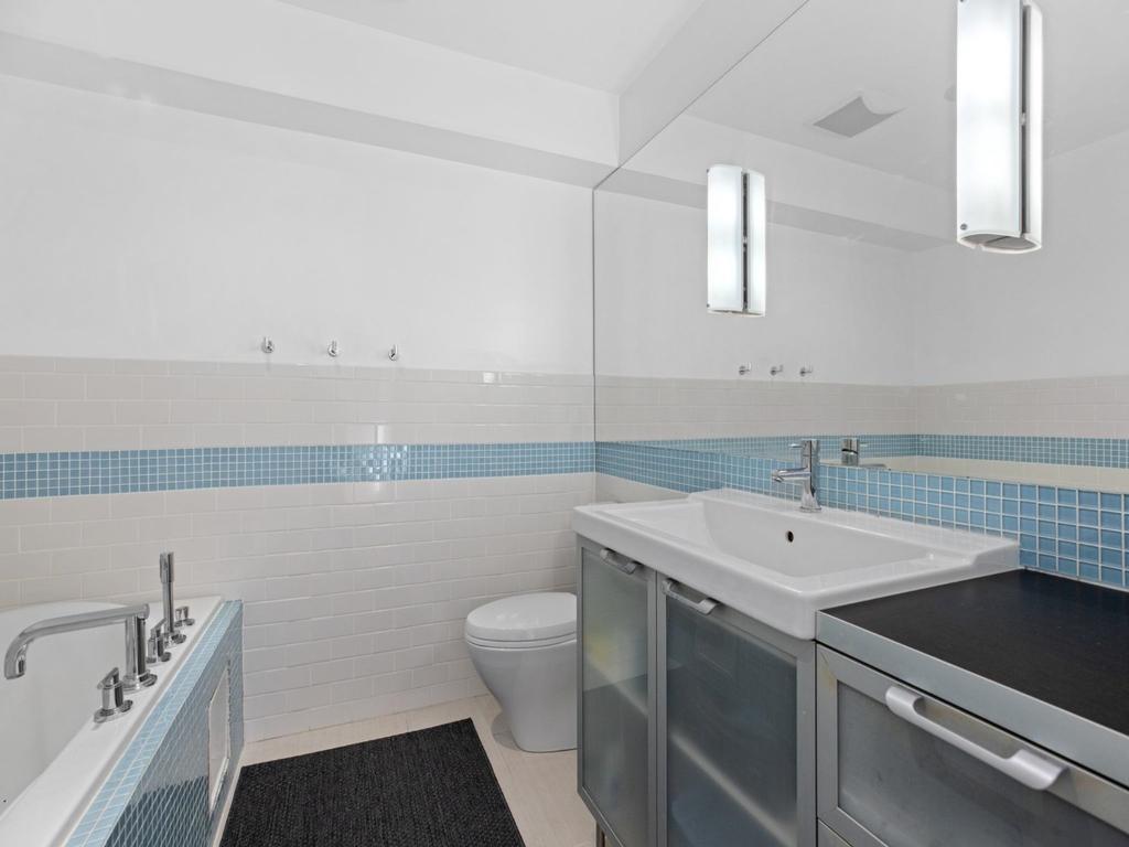 Listing Image for R3100293