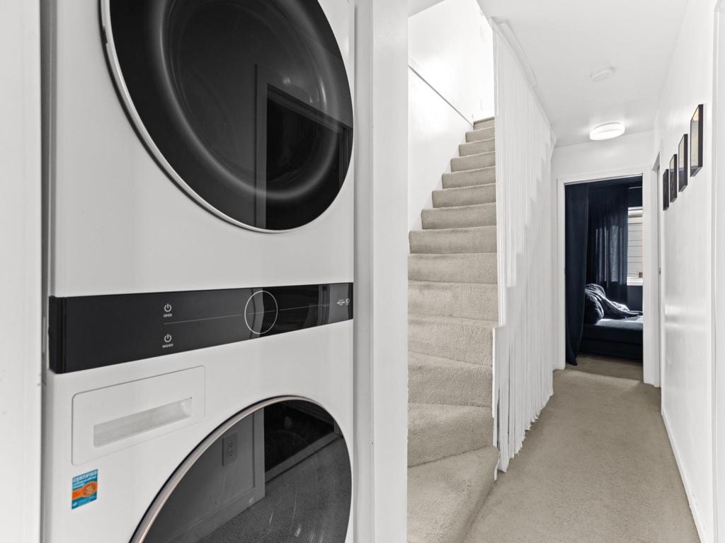 Listing Image for R3100293