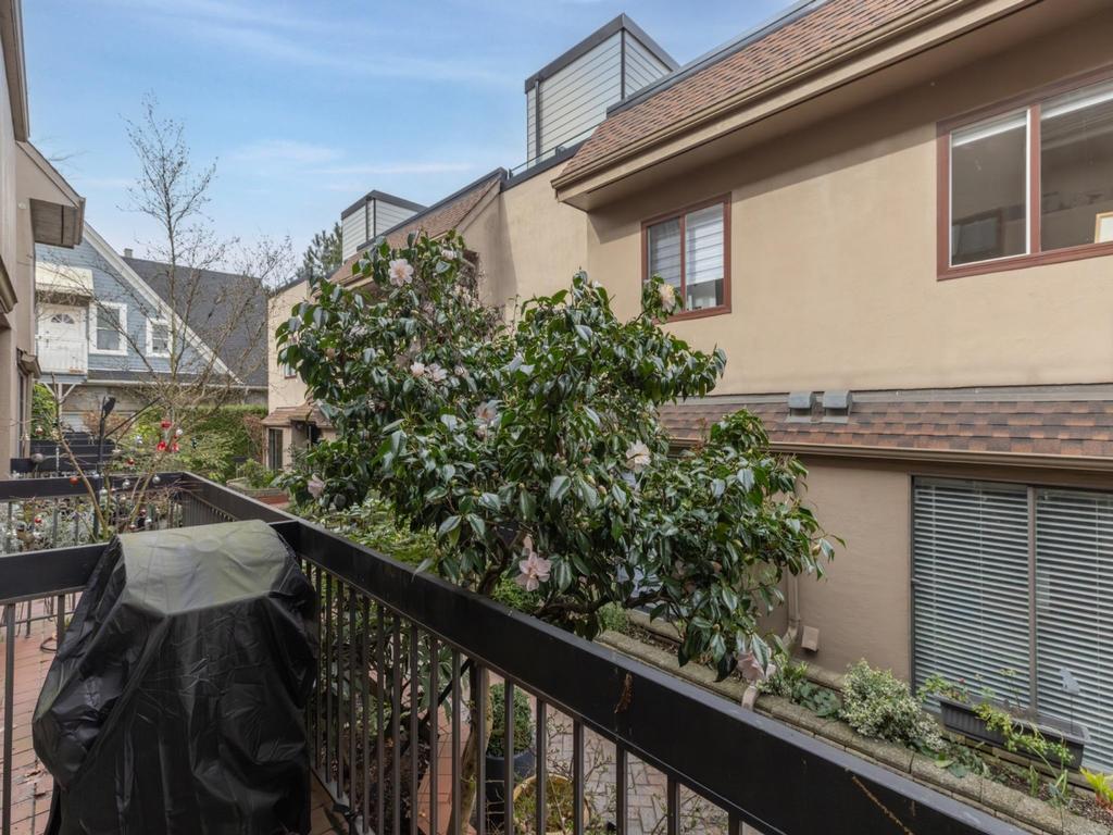 Listing Image for R3100293