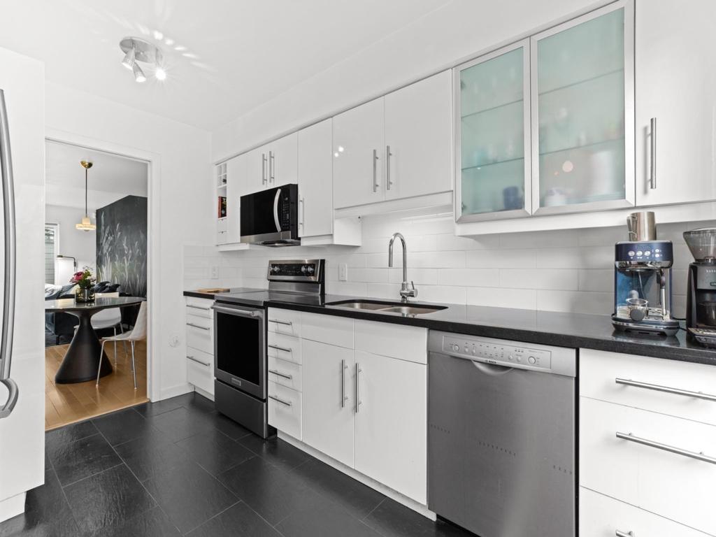 Listing Image for R3100293