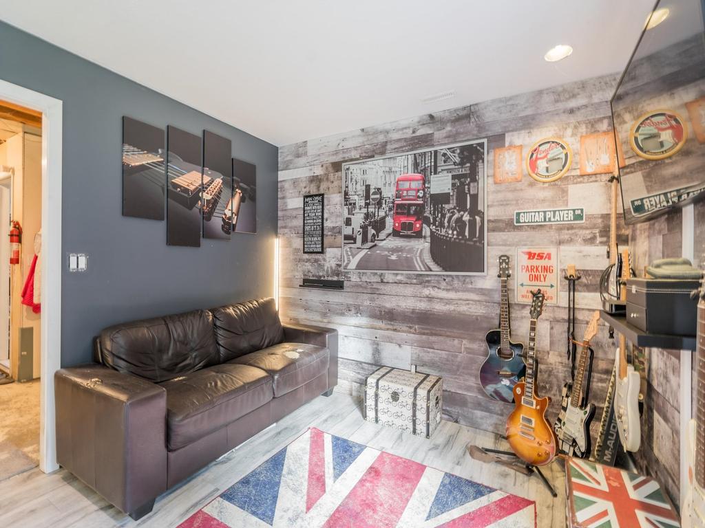 Listing Image for R3100297