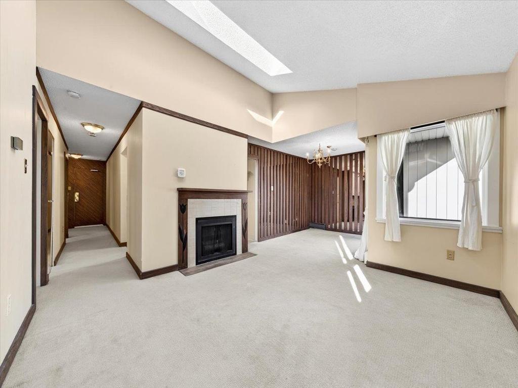 Listing Image for R3100302