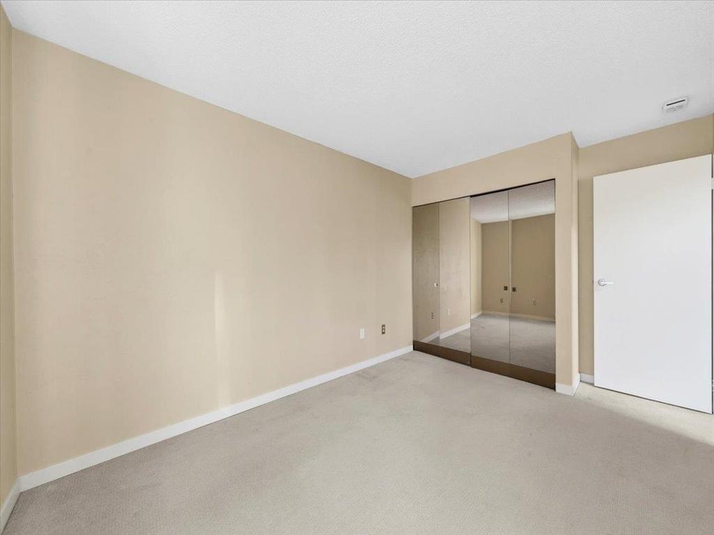 Listing Image for R3100302