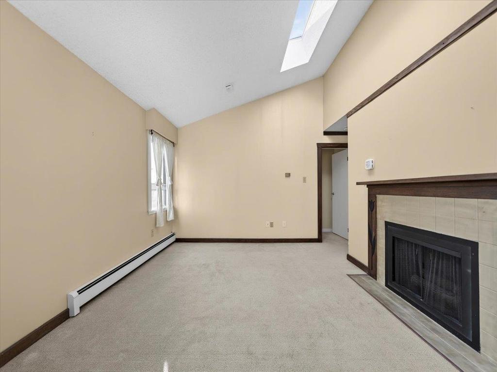 Listing Image for R3100302