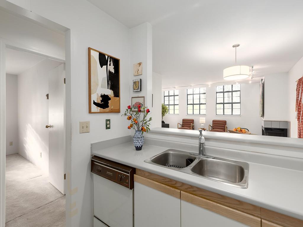 Listing Image for R3100313