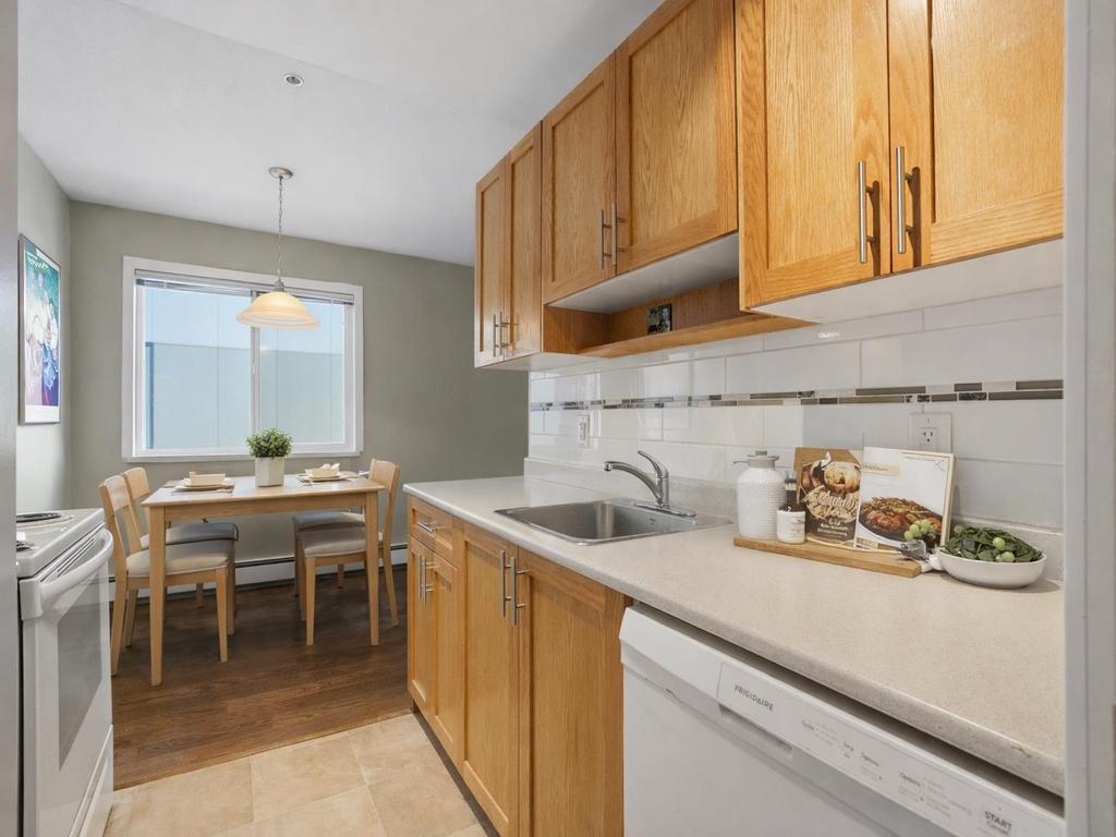 Listing Image for R3100316