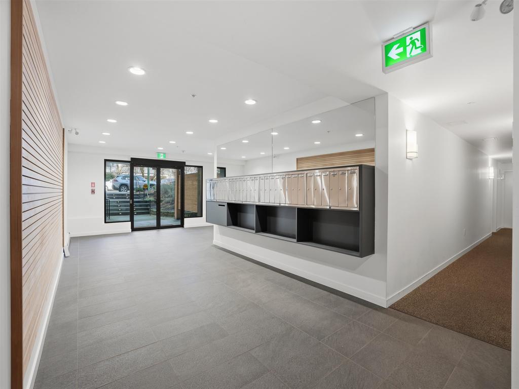 Listing Image for R3100316