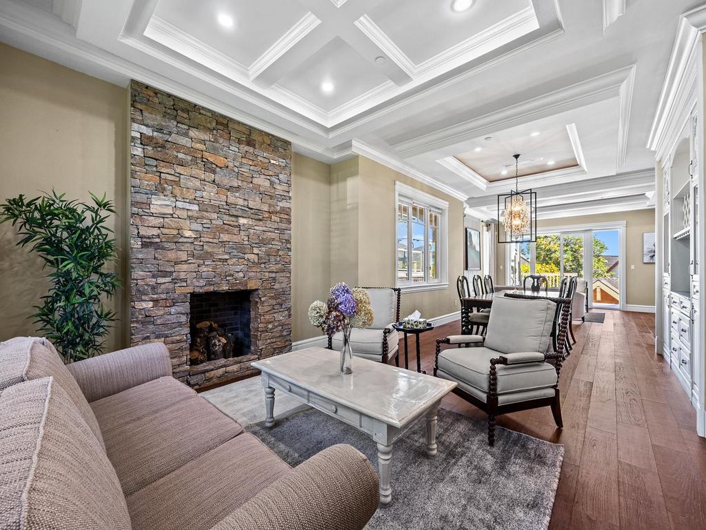 Listing Image for R3100320