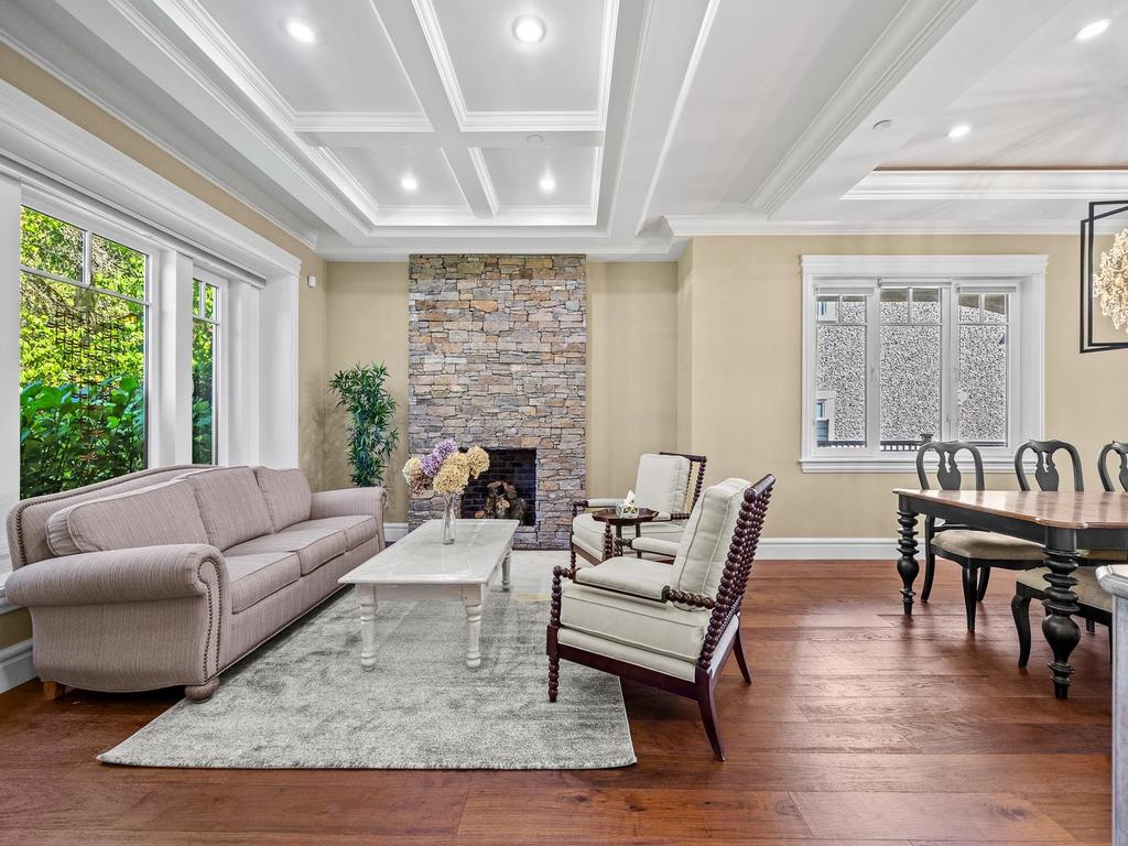 Listing Image for R3100320