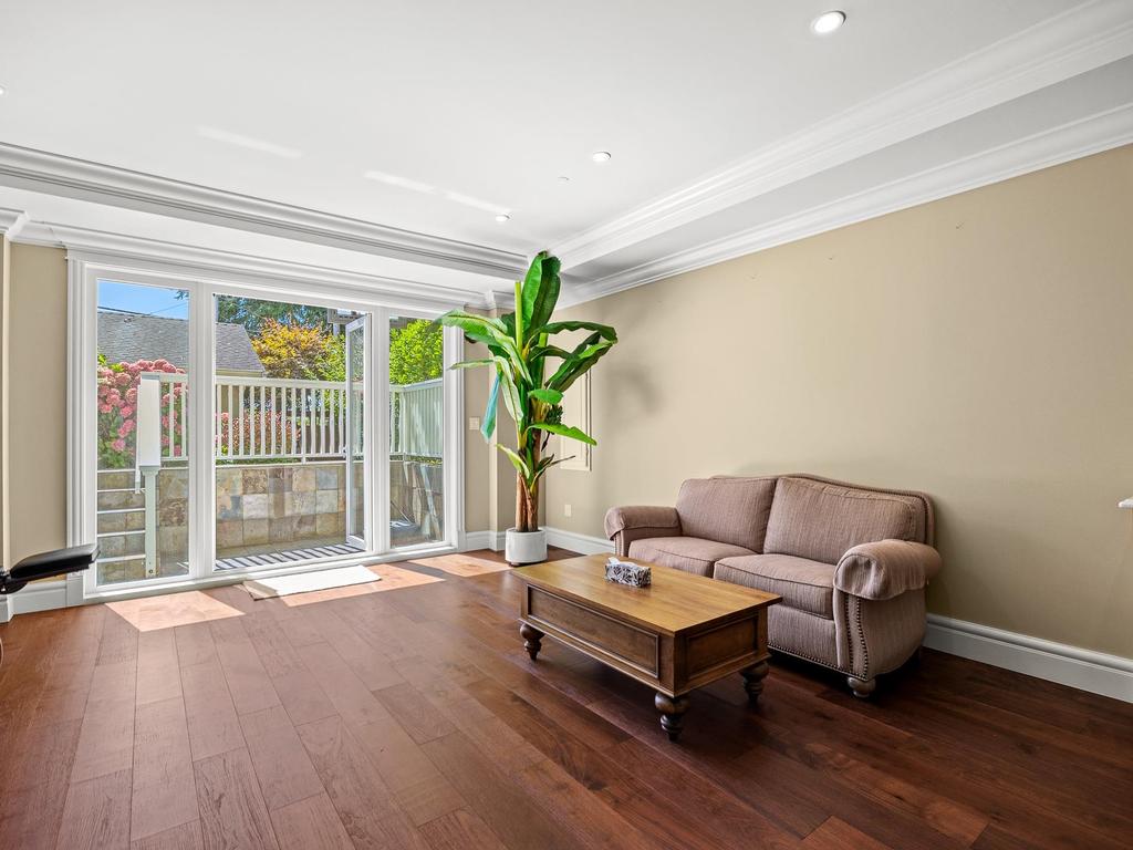 Listing Image for R3100320