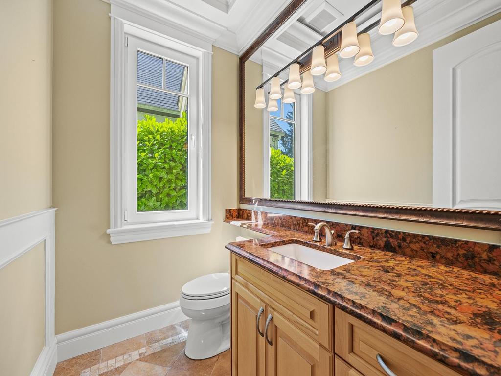 Listing Image for R3100320