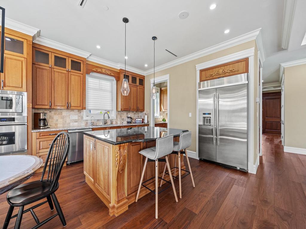 Listing Image for R3100320